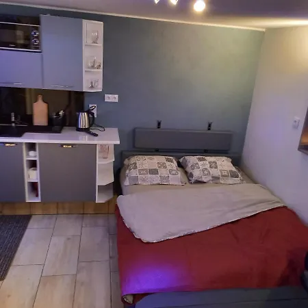 Apartment 24h Mini Na Kod Dostepu & Free Parking & No Keys