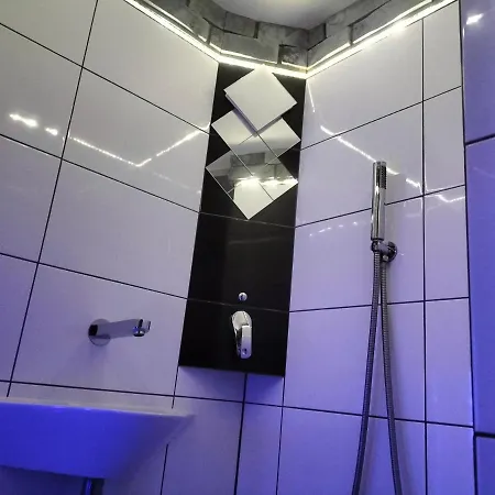 24h Mini Na Kod Dostepu & Free Parking & No Keys Apartmán *