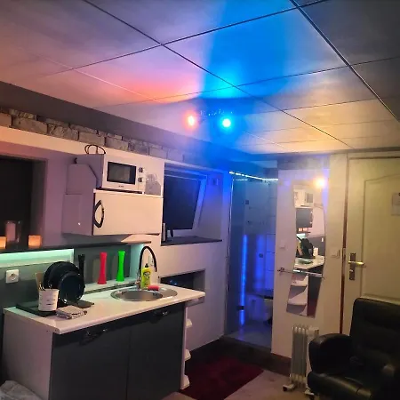 24h Mini Na Kod Dostepu & Free Parking & No Keys Appartement *