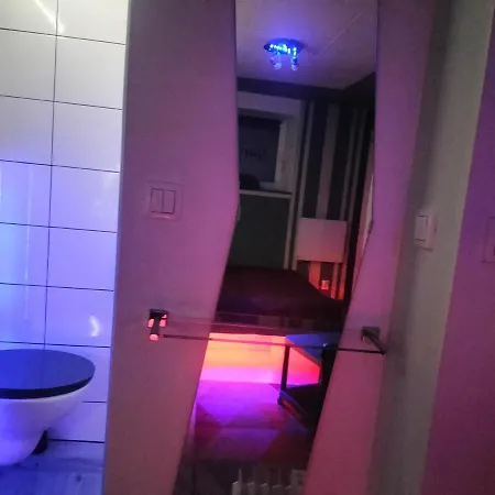 24h Mini Na Kod Dostepu & Free Parking & No Keys