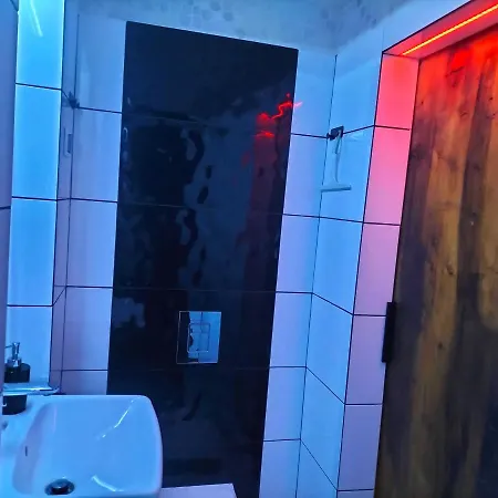 24h Mini Na Kod Dostepu & Free Parking & No Keys