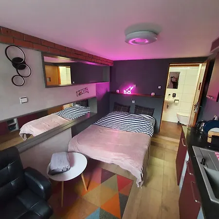 Apartment 24h Mini Na Kod Dostepu & Free Parking & No Keys *