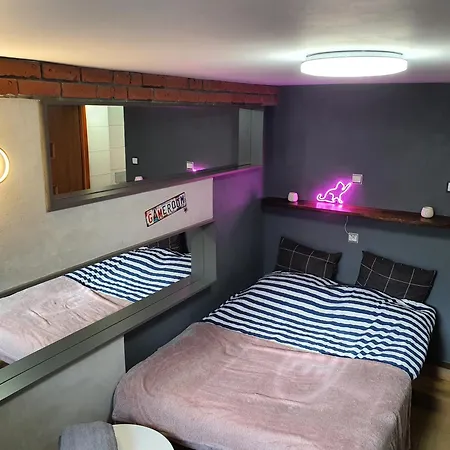 Apartment 24h Mini Na Kod Dostepu & Free Parking & No Keys Gdynia