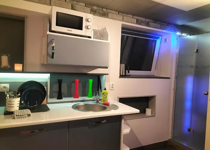 Apartamento 24h Mini Na Kod Dostepu & Free Parking & No Keys *