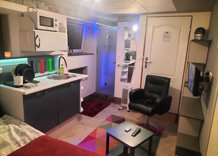 Lägenhet 24h Mini Na Kod Dostepu & Free Parking & No Keys *