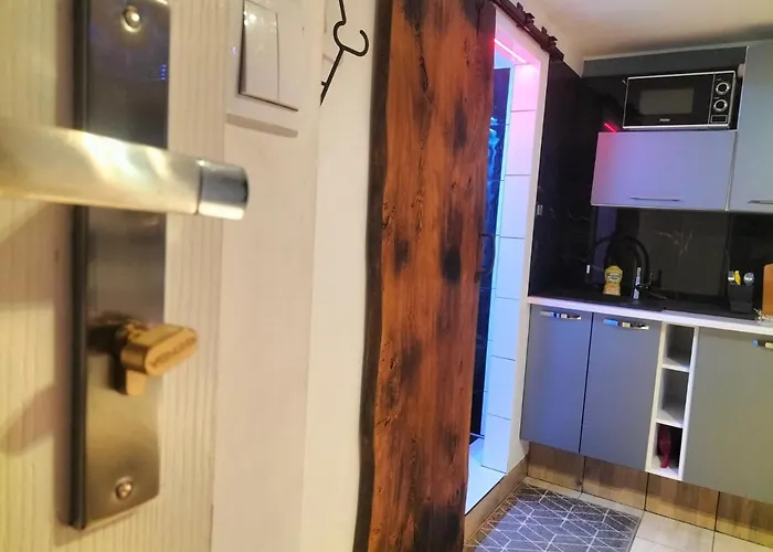 24h Mini Na Kod Dostepu & Free Parking & No Keys Lägenhet