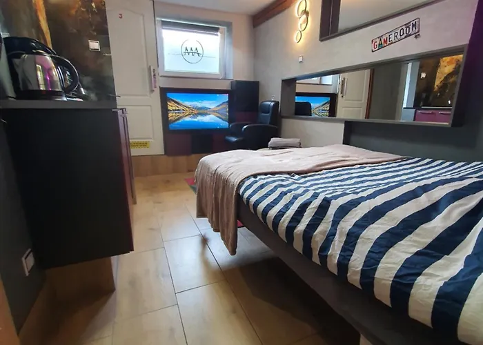 24h Mini Na Kod Dostepu & Free Parking & No Keys Apartamento